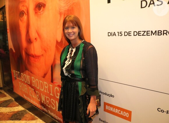Marina Ruy Barbosa assistiu ao monólogo de Fernanda Montenegro na inauguração do teatro PetroRio, no shopping da Gávea, zona sul do Rio, neste sábado, 15 de dezembro de 2018