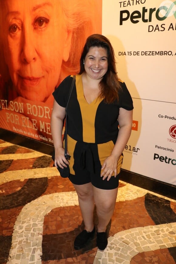 Mariana Xavier prestigiou o monólogo de Fernanda Montenegro na inauguração do teatro PetroRio, no shopping da Gávea, zona sul do Rio, neste sábado, 15 de dezembro de 2018