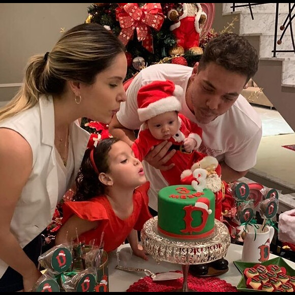 Wesley Safadão e Thyane Dantas preparam uma festa com tema natalino para o mesversário de Dom