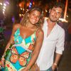 Giulia Costa elogiou Philippe Correia ao postar fotos com o DJ em Pernambuco e fãs comemoraram: 'Felicidades ao casal!'