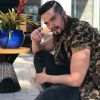 Luan Santana entra em piada de fã por cabelo novo com risco nesta segunda-feira, dia 07 de janeiro de 2019
