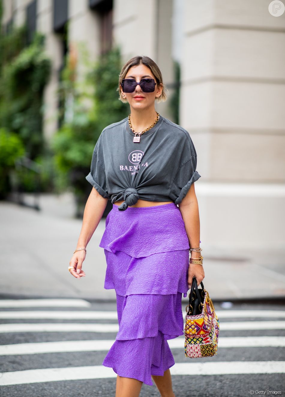 Saia roxa combina com que cor de blusa Clearance