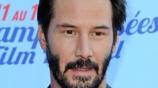 Keanu Reeves chama a polícia após ter casa em Hollywood invadida por fã