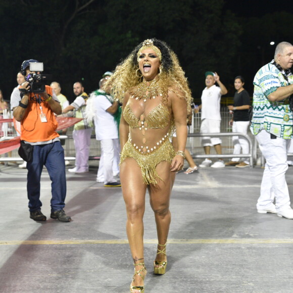 Viviane Araujo adotou chip da beleza para o Carnaval 2019