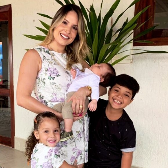 Wesley Safadão é pai de Ysis, de 4 anos, Yhudy, de 8, e Dom, de 4 meses