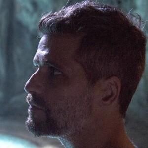 Gabriel (Bruno Gagliasso) vai tomar posse como novo guardião no mesmo instante em que Luz (Marina Ruy Barbosa), sua ex, for beijada por Júnior (José Loreto) nos próximos capítulos da novela 'O Sétimo Guardião'