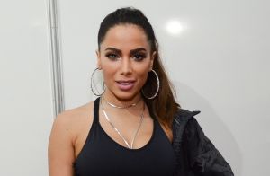 Vegetariana há 1 mês, Anitta lista benefícios de dieta: 'Pele está bafo'. Vídeo!