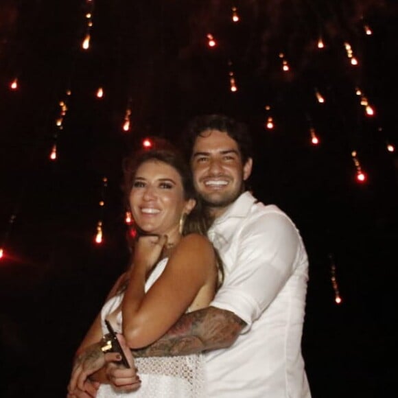 Alexandre Pato e Rebeca Abravanel são namorados desde o final de 2018