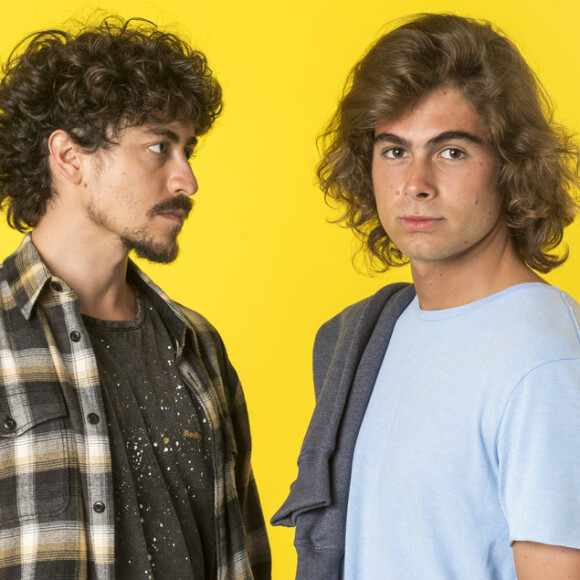 João (Rafael Vitti) encara o irmão, Jerônimo (Jesuíta Barbosa), nos próximos capítulos da novela 'Verão 90': 'Você sabe muito bem que mentiu no seu depoimento! Cara, você sabe que eu sou inocente'