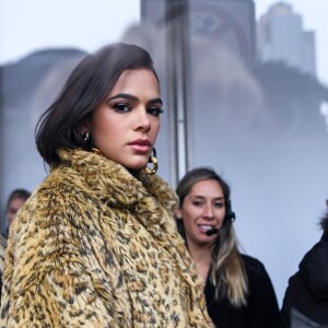 Bruna Marquezine prestigiou a semana de moda na cidade de Nova York e ficou hospeada na casa da amiga Sasha Meneghel