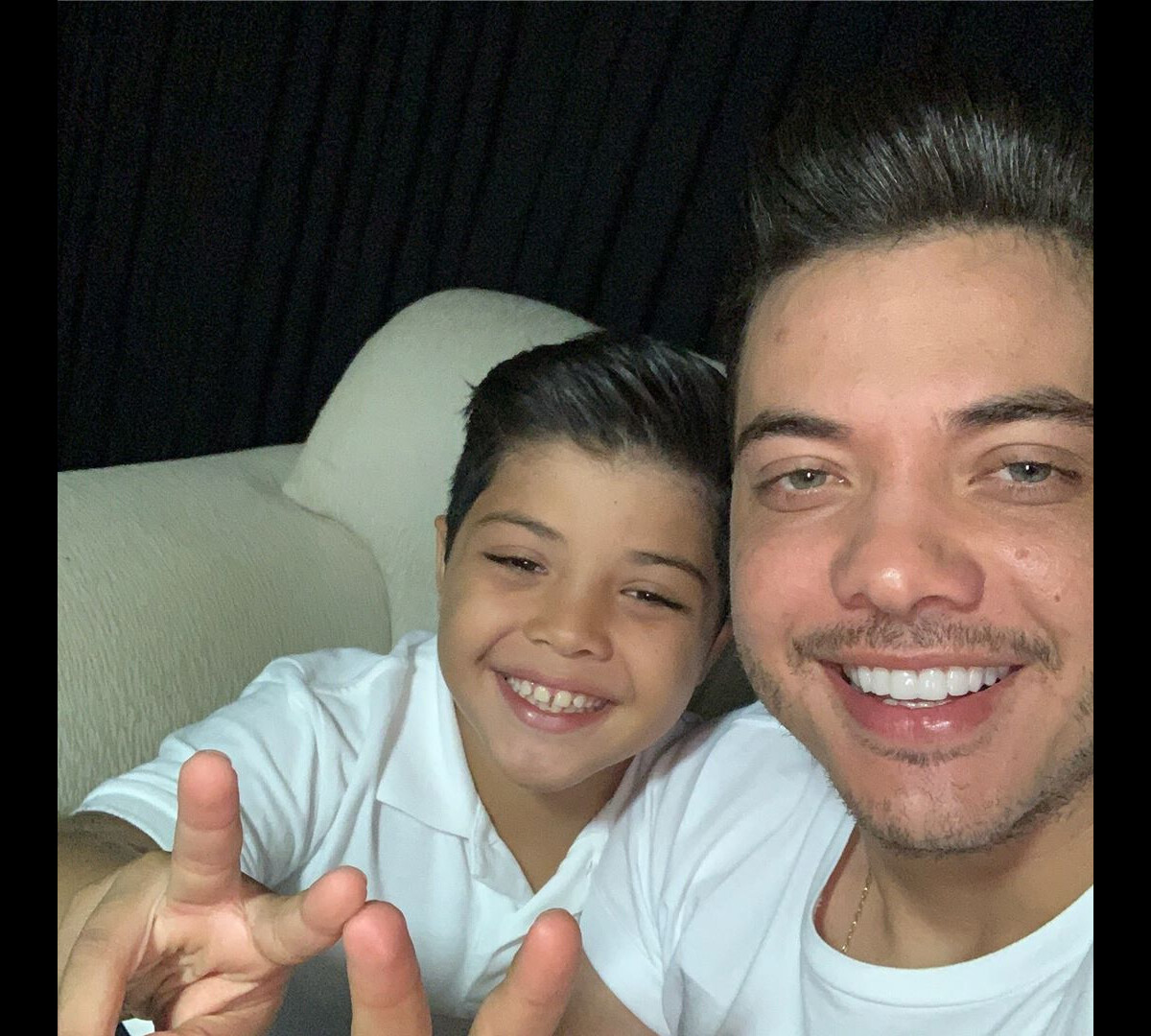 Foto: Wesley Safadão levou o filho Yhudy e sobrinhos para conhecer