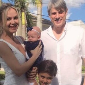 Eliana é mãe de Arthur e Manuela e noiva de Adriano Ricco