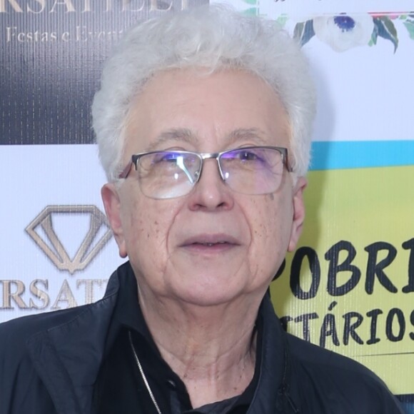 Anteriormente, Aguinaldo Silva se posicionou na web negando rumores de que Júnior (José Loreto) morreria na trama