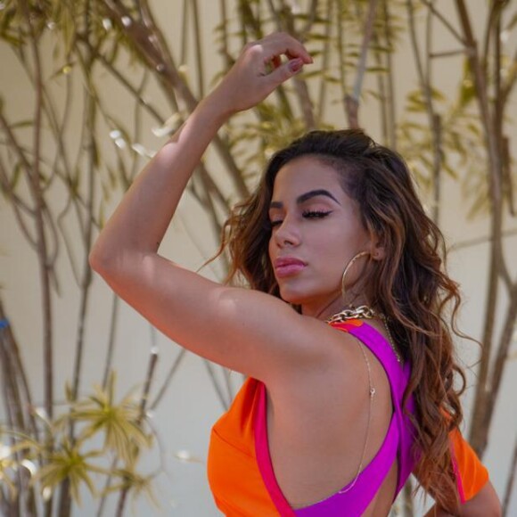 Anitta se prepara para se apresentar no Carvalheira, em Recife, neste sábado, 02 de março de 2019
