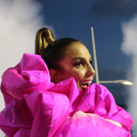 Ivete Sangalo ganhou um cardápio feito especialmente pelo marido, Daniel Cady: 'Eu me hidrato muito e como uma mistura de coisas leves, mas também como feijão, por exemplo'