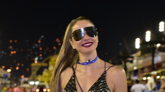 Luciana Gimenez descarta viver amor de Carnaval: 'Só se fosse um boy incrível'