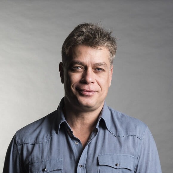 Fabio Assunção e o cantor Gabriel Bartz chegaram a um acordo após o músico fazer música com versos como 'Hoje eu vou beber. Hoje eu vou ficar locão (sic) (...). Hoje eu vou virar; O Fabio Assunção'