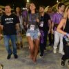 Bruna Marquezine se divertiu na Avenida no carnaval do Rio de Janeiro neste sábado, 9 de março de 2019