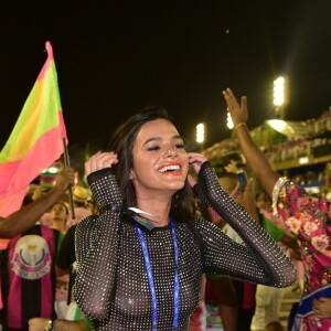 Bruna Marquezine prestigiou a Mangueira na Avenida no carnaval do Rio de Janeiro neste sábado, 9 de março de 2019