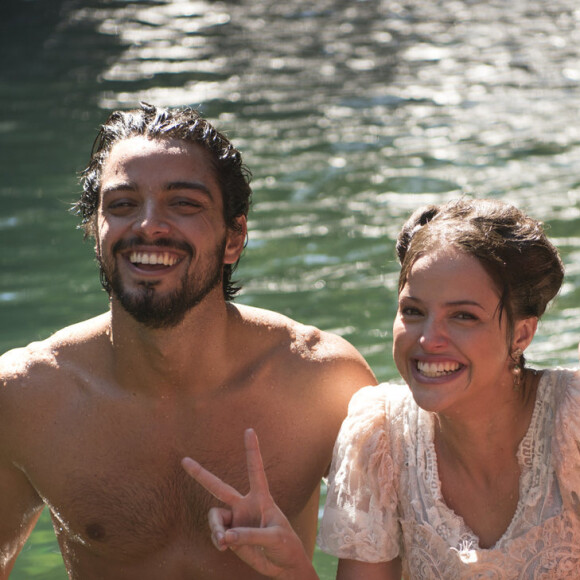 Rodrigo Simas e Agatha Moreira se apaixonaram nos bastidores da novela 'Orgulho e Paixão'