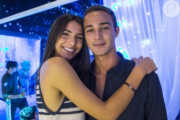 Namorados, Rayssa Bratillieri e André Luiz Frambach engataram a relação durante as gravações da novela 'Malhação: Vidas Brasileiras'