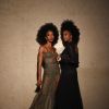 Baile da Vogue: as gêmeas Suzane e Suzana Massena elegeram vestido com transparência para a festa de gala