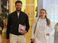 Cauã Reymond explica afastamento das novelas: 'Mais perto da filha e mãe'