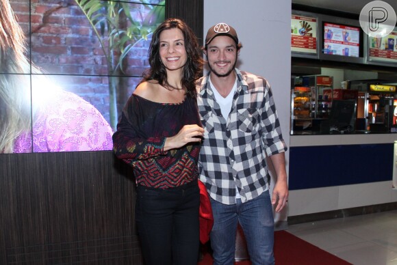 Helena Ranaldi marcou presença no Festival do Rio com o namorado, Allan Gabriel de Souza Lima