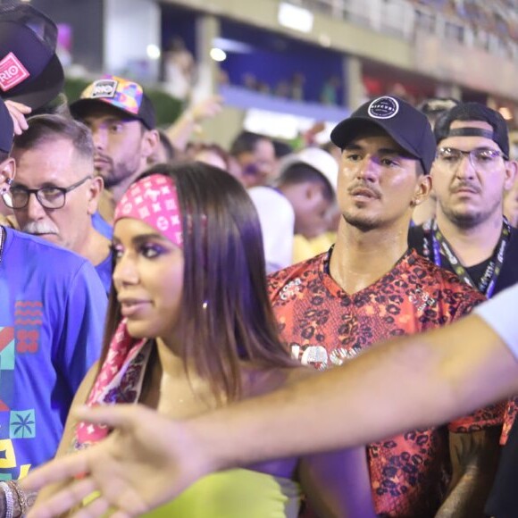 Gabriel Medina já escutou as músicas do novo trabalho de Anitta nesta quinta-feira, dia 04 de abril de 2019