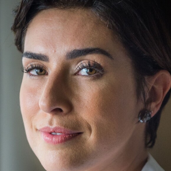 Fernanda Paes Leme apareceu nua para foto do ensaio do 'PELE Projec'