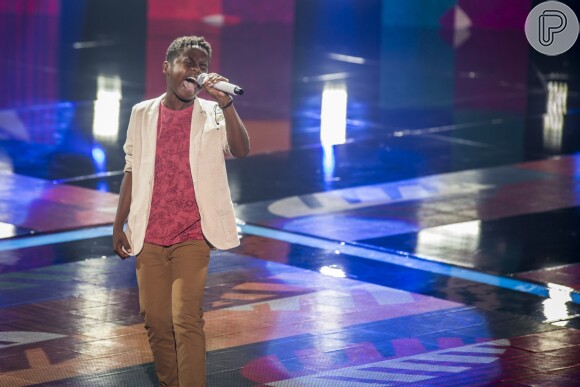 Natural do Espírito Santo, Jeremias conquistou a torcida na web na final do 'The Voice Kids'