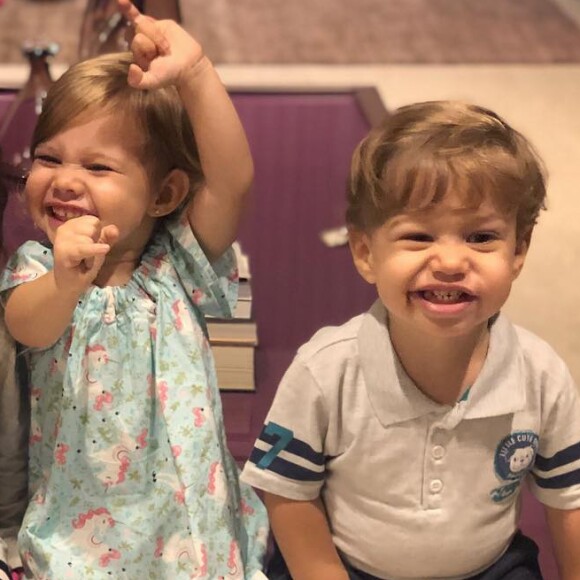 Melinda e Teodoro, filhos de Thais Fersoza e Michel Teló, não comem chocolate