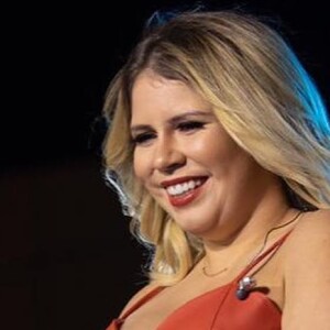 Marilia Mendonça usou look cheio de estilo em show nesta quarta-feira, 24 de abril de2019