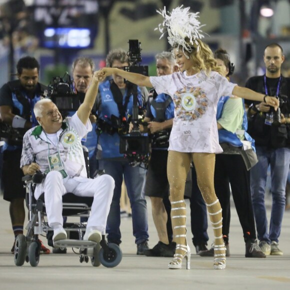 Grazi Massafera será par romântico de Antonio Fagundes em novela