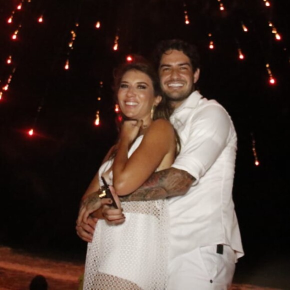 Alexandre Pato foi homenageado pela família de Rebeca Abravanel em jogo