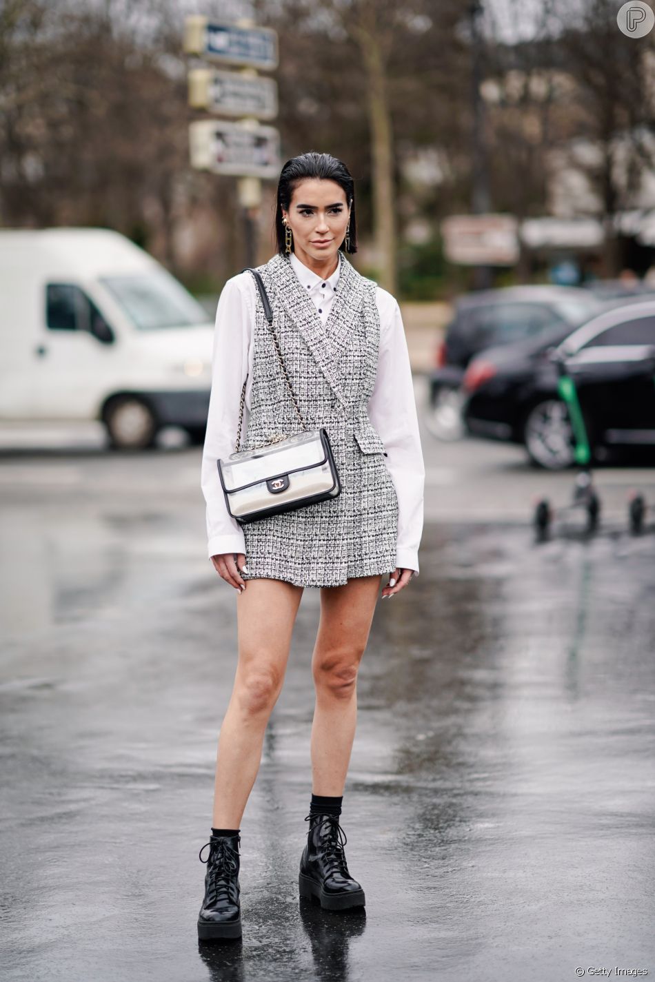 No inverno, vestidos com sobreposições podem ser combinados com ...