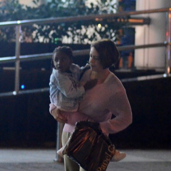 Leandra Leal é mãe de Júlia, de 4 anos, do seu casamento com Alê Youssef