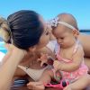 Mayra Cardi não resistiu à fofura da filha e postou fotos com Sophia na web