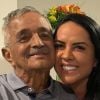 Pai de Zezé Di Camargo, seu Francisco ganhou festa para comemorar 82 anos. Comemoração reuniu a mulher, dona Helena, filhos, noras, entre elas Graciele Lacerda e netos