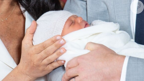 Meghan Markle e o príncipe Harry são pais de Archie, nascido no começo de maio de 2019 e sétimo na linha de sucessão ao trono britânico