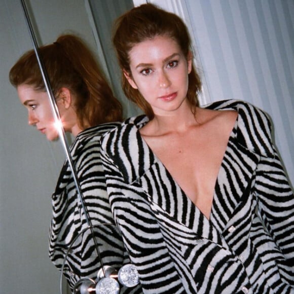 Look de Marina Ruy Barbosa combina peças com animal print nesta terça-feira, dia 21 de maio de 2019