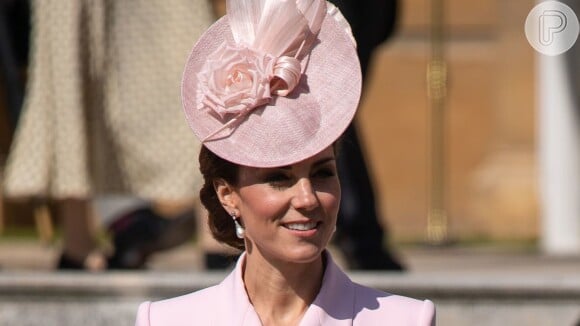 Veja os detalhes do look de Kate Middleton em evento no jardim da realeza