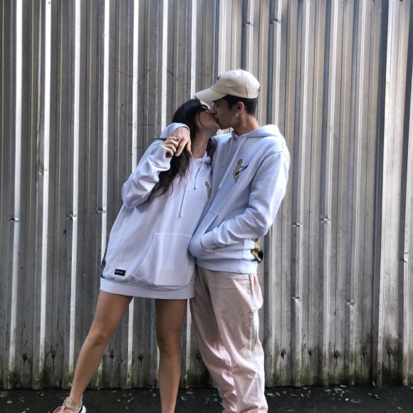 João Guilherme atualmente namora com a digital influencer Jade Picon