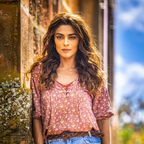 Juliana Paes grava de 10h à 12h por dia como a protagonista Maria da Paz em 'A Dona do Pedaço'