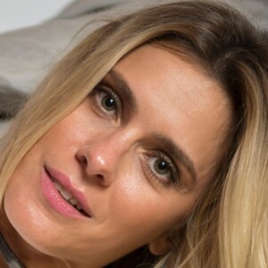 Carolina Dieckmann é referência quando o assunto é beleza, corpo e estilo