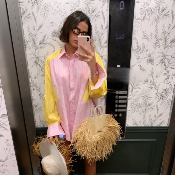 'Os morangos estão sendo confiscados', disse uma amiga filmando Bruna Marquezine