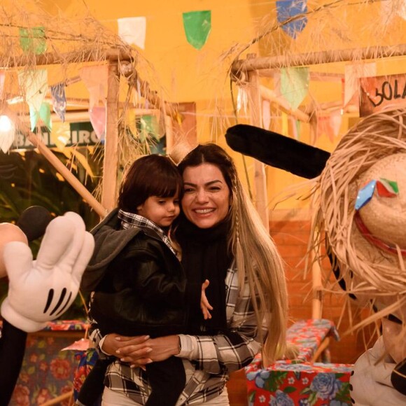 Até festa junina teve na viagem de fim de semana de Kelly Key