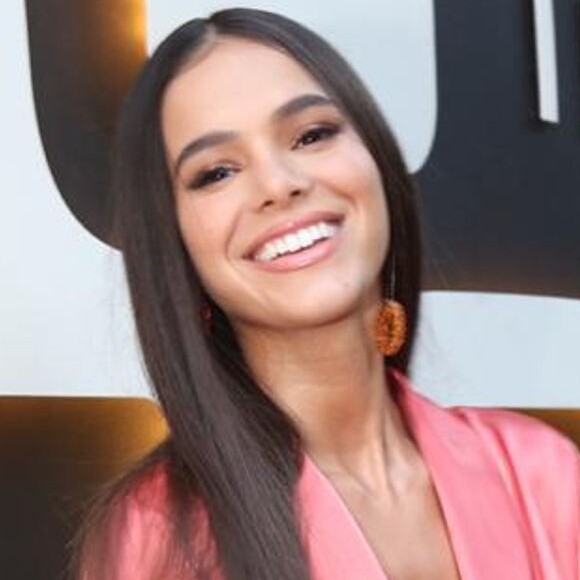 Bruna Marquezine malha durante temporada em Los Angeles nesta terça-feira, dia 09 de julho de 2019