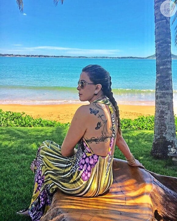 Zilu é comparada com Wanessa Camargo em foto e impressiona fãs com tatuagem nesta quinta-feira, dia 11 de julho de 2019