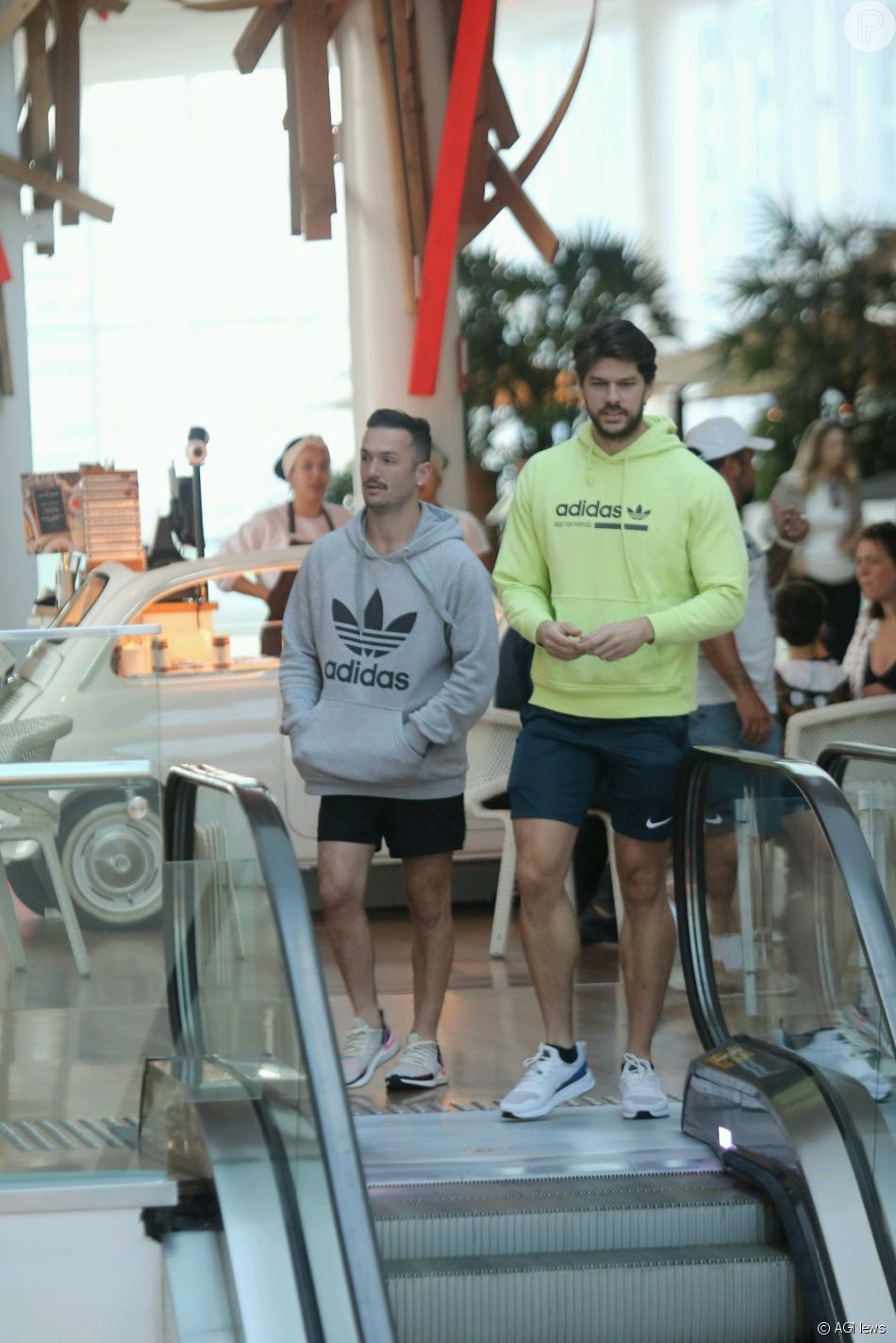 Diego Hypolito e o namorado, Marcus Duarte, estão juntos há ...